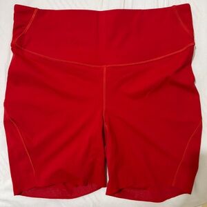 Lululemon Base Pace High-Rise Short 6”